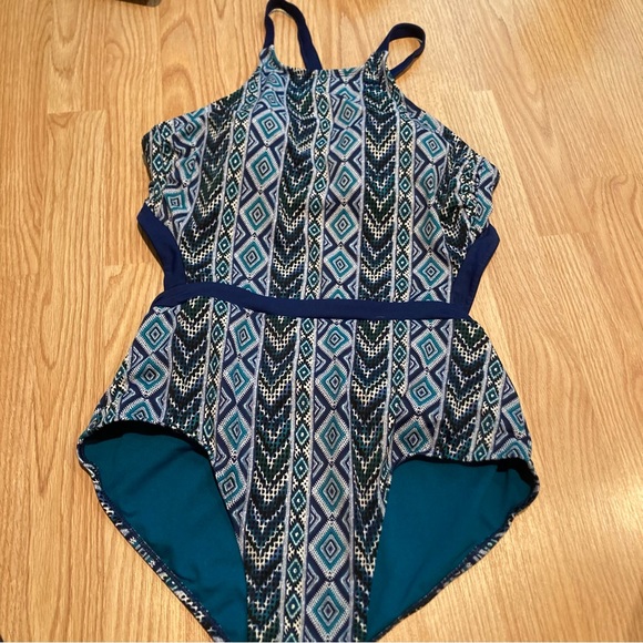 Time and Tru Aztec animal one piece 1X - Picture 1 of 7